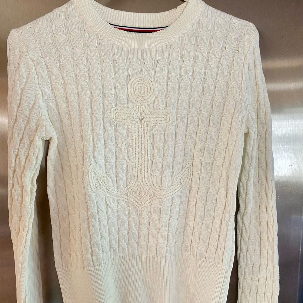 Tommy Hilfiger Anchor Cable Knit Sweater. NWT
